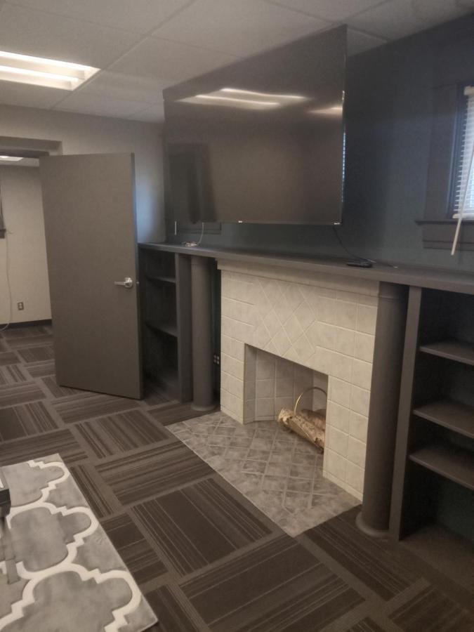 E. Michigan Walk Up Furnished 2 Bedroom Apt Lansing Extérieur photo