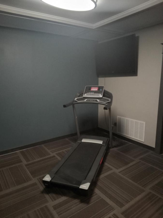E. Michigan Walk Up Furnished 2 Bedroom Apt Lansing Extérieur photo